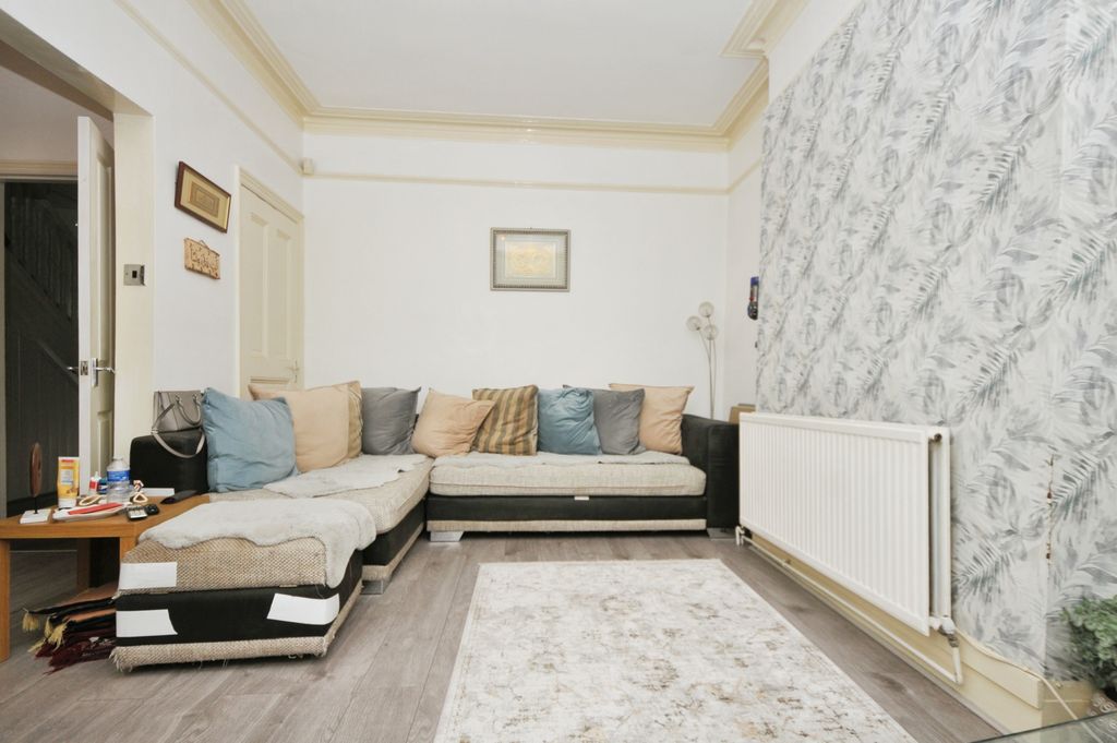 Property photo 3 of 17 Photography