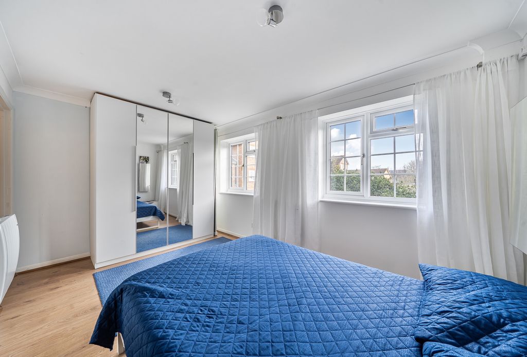 Property photo 1 of 14 1425841-3-69Aedff...