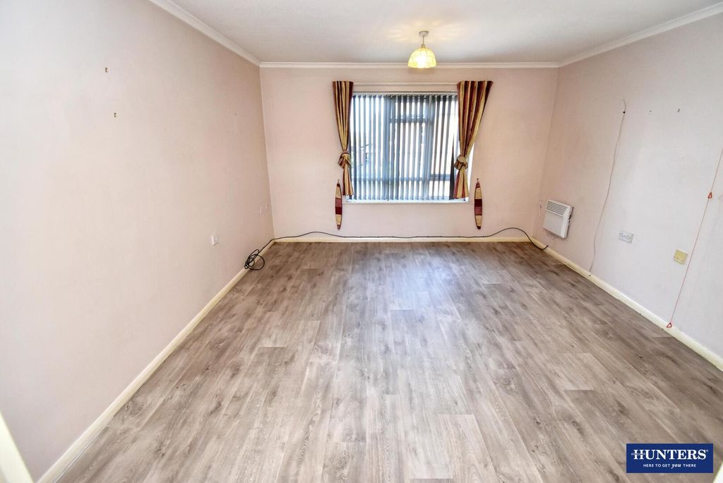 Property photo 3 of 12 Living Room