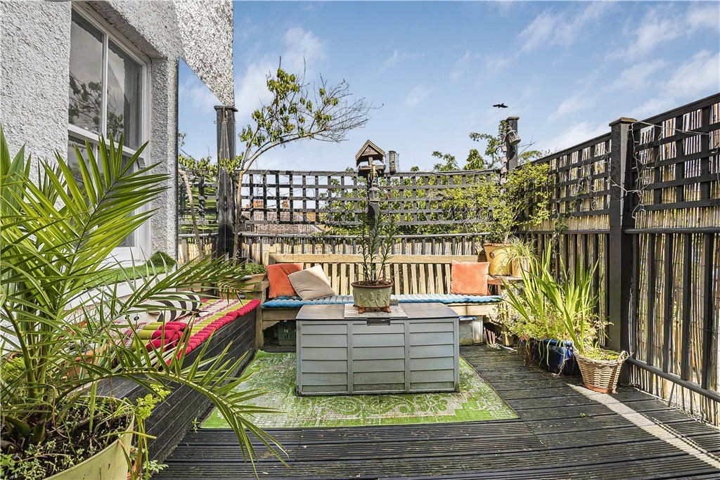 Property photo 3 of 13 Garden