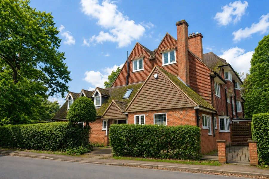 Property photo 2 of 14