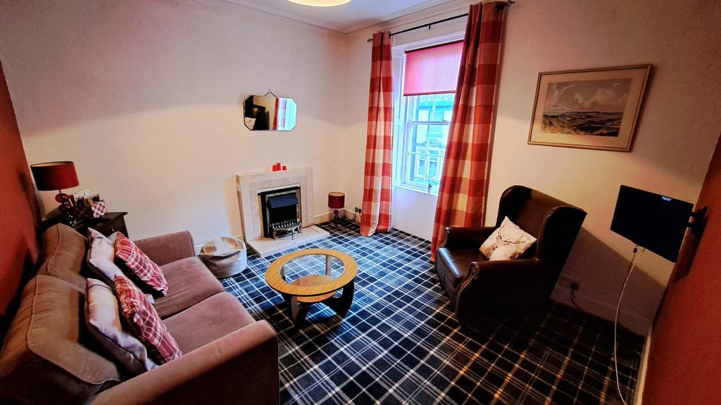 Property photo 2 of 8 4