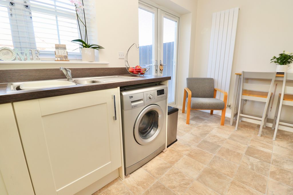 Property photo 3 of 15 Img_3622