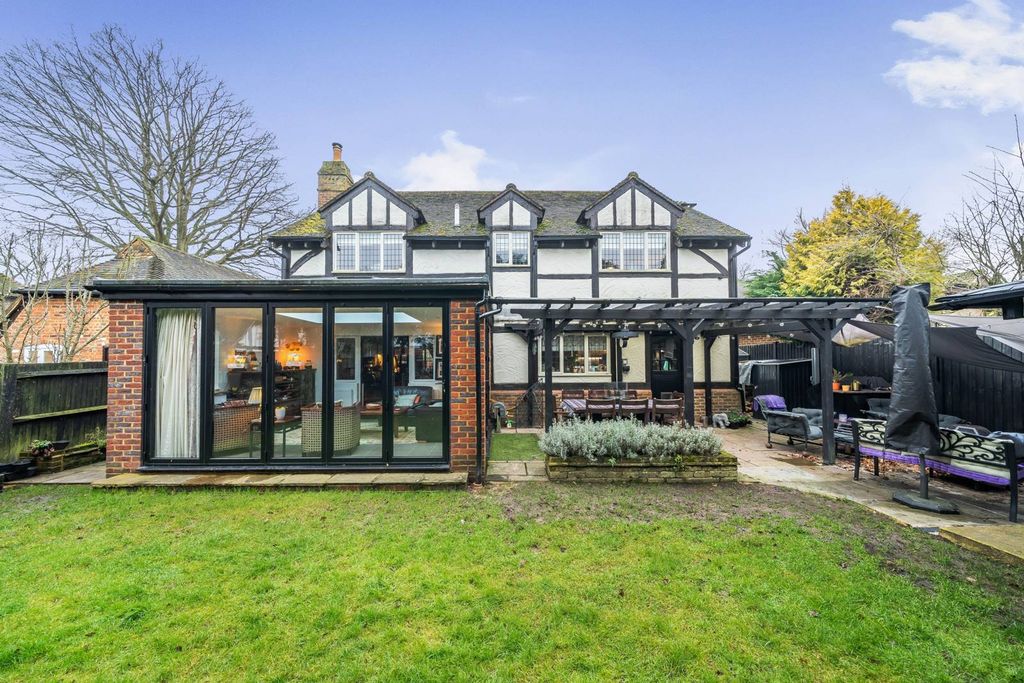 Property photo 3 of 16