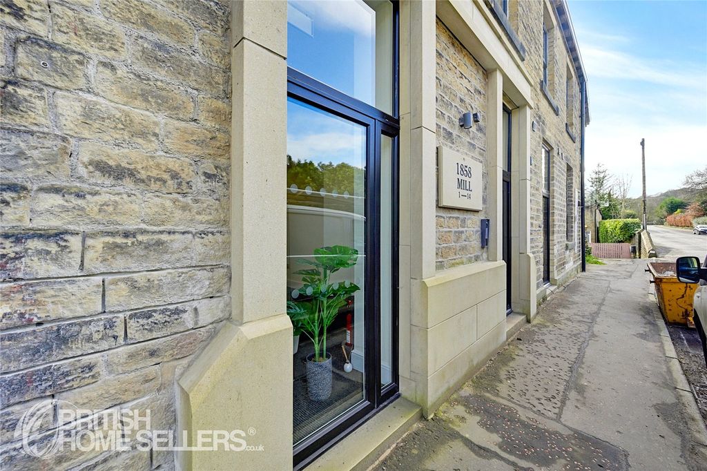 Property photo 2 of 13 Picture No. 19