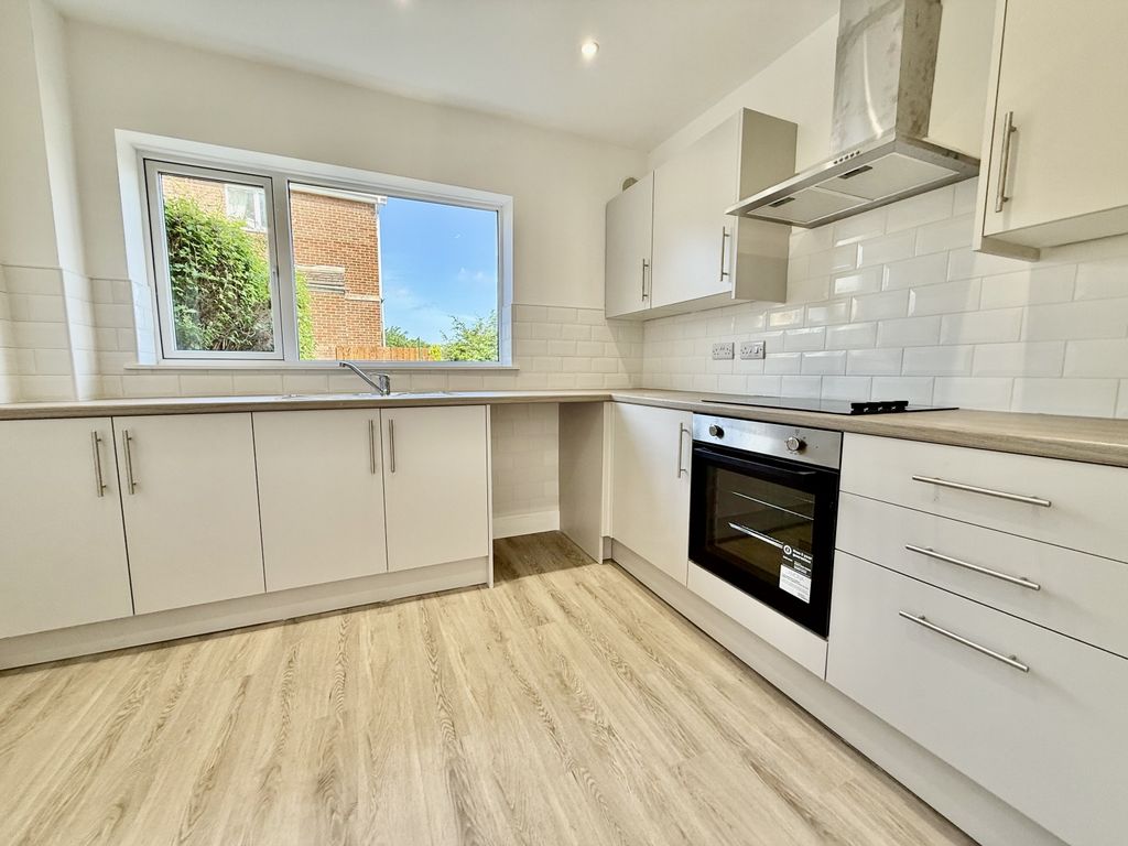 Property photo 2 of 15 Img_1208