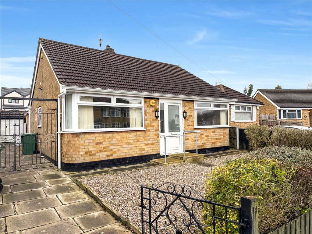 Property photo 1 of 14 Front