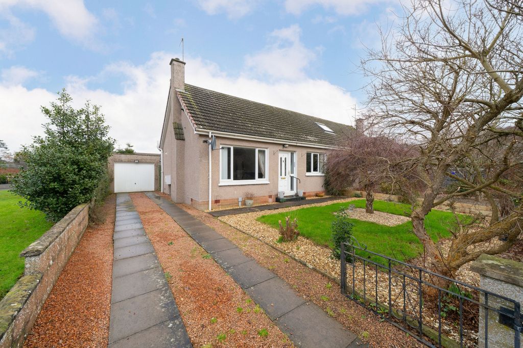 Property photo 1 of 23 Photo 2