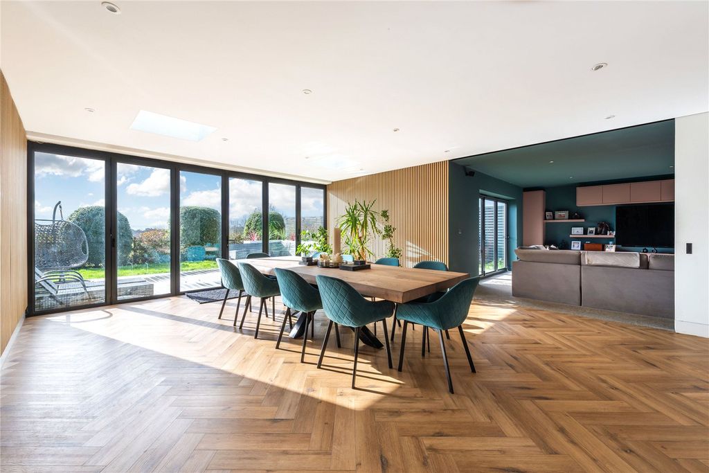 Property photo 2 of 20 Picture No. 05