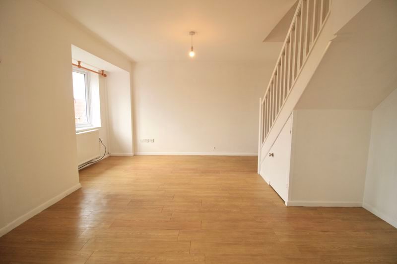 Property photo 3 of 11 Photo 6