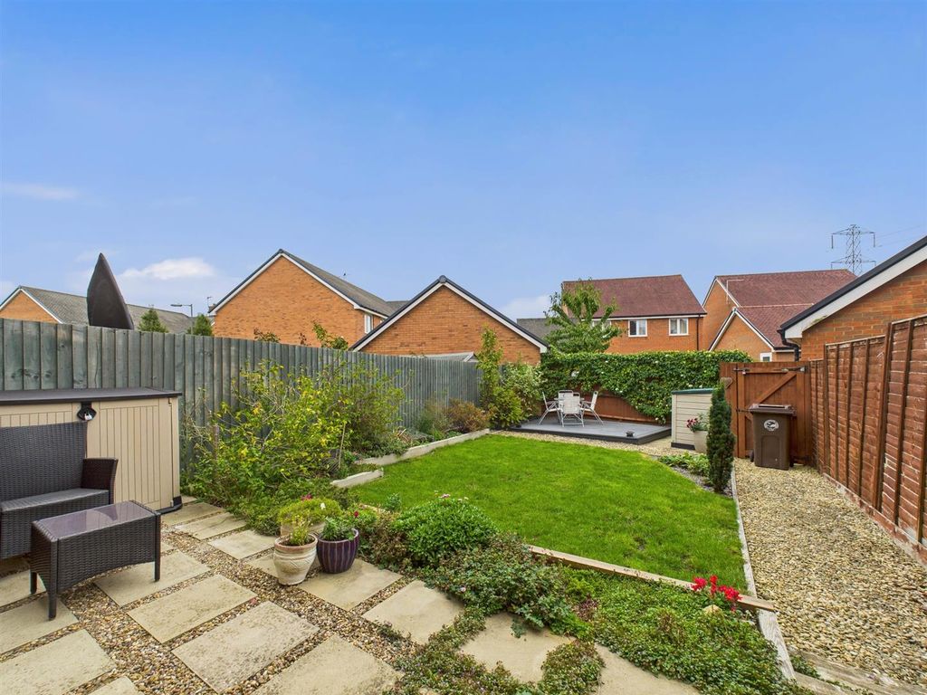 Property photo 2 of 21 Cam04907G0-Pr0330-Still022.Jpg