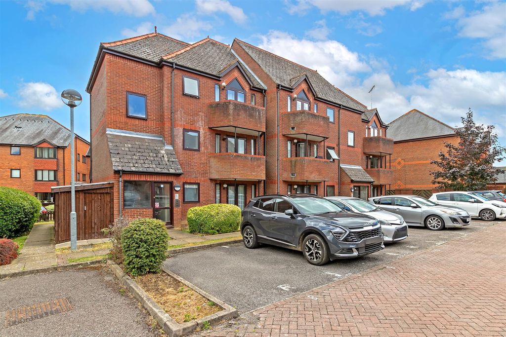 Property photo 1 of 14 9Ashtreecourt-4.Jpg