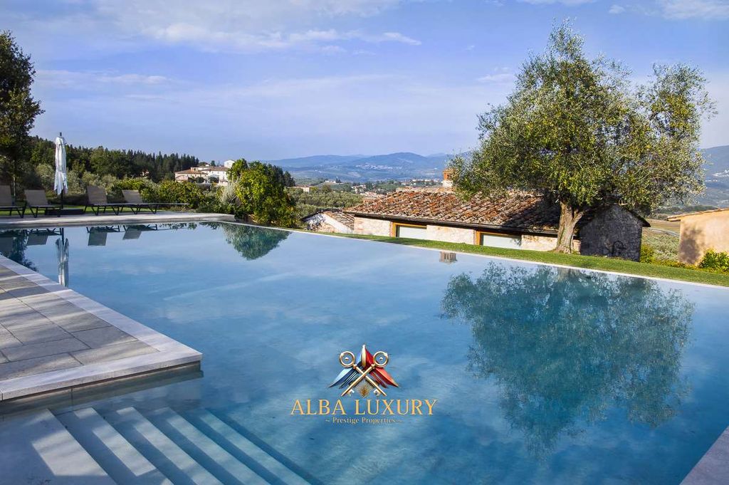 Property photo 2 of 28