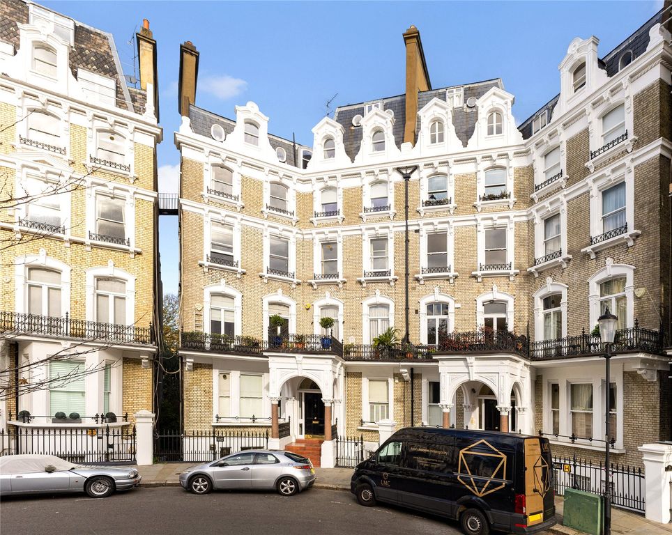 Property photo 2 of 16 External