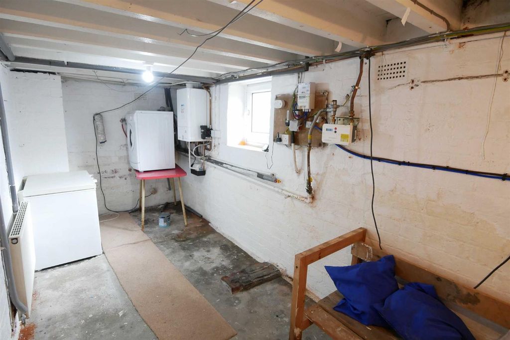 Property photo 3 of 6 Cellar