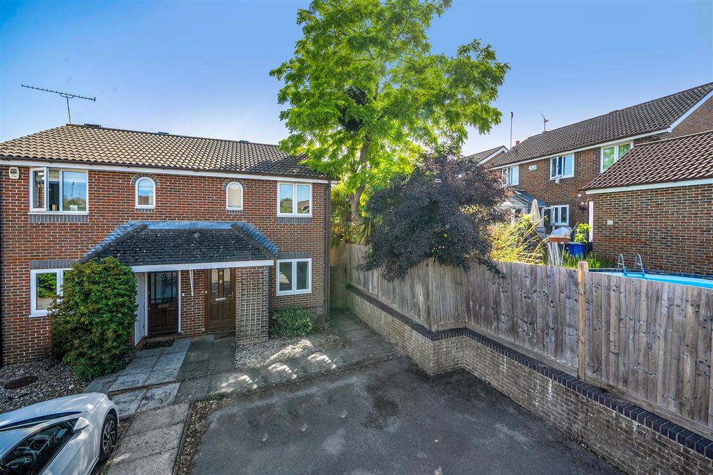 Property photo 1 of 16 1-6A3B903146c28-1483124 (3)-1.Jpg