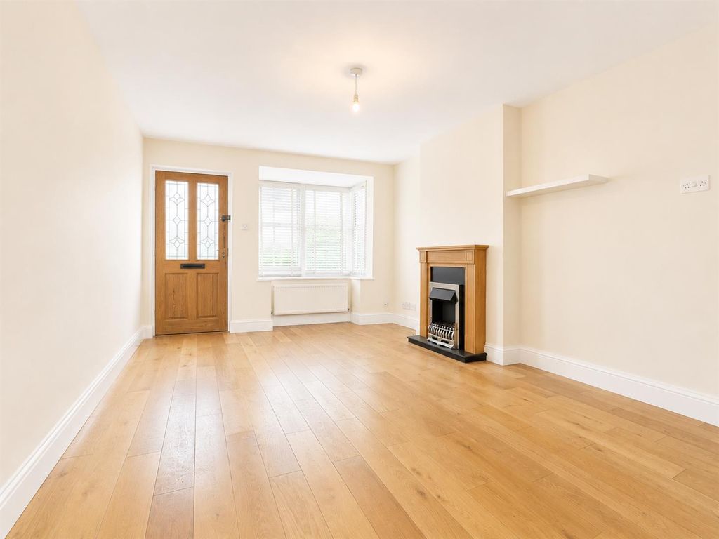 Property photo 3 of 11 Coopers Estate Agents