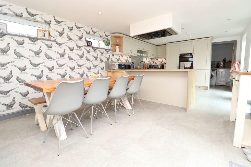 Property photo 2 of 20 Img_7142