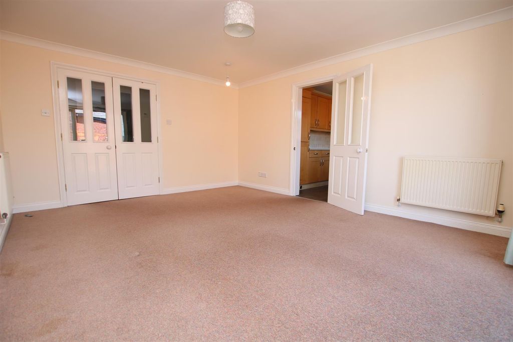 Property photo 3 of 8 Living Dining.Jpg
