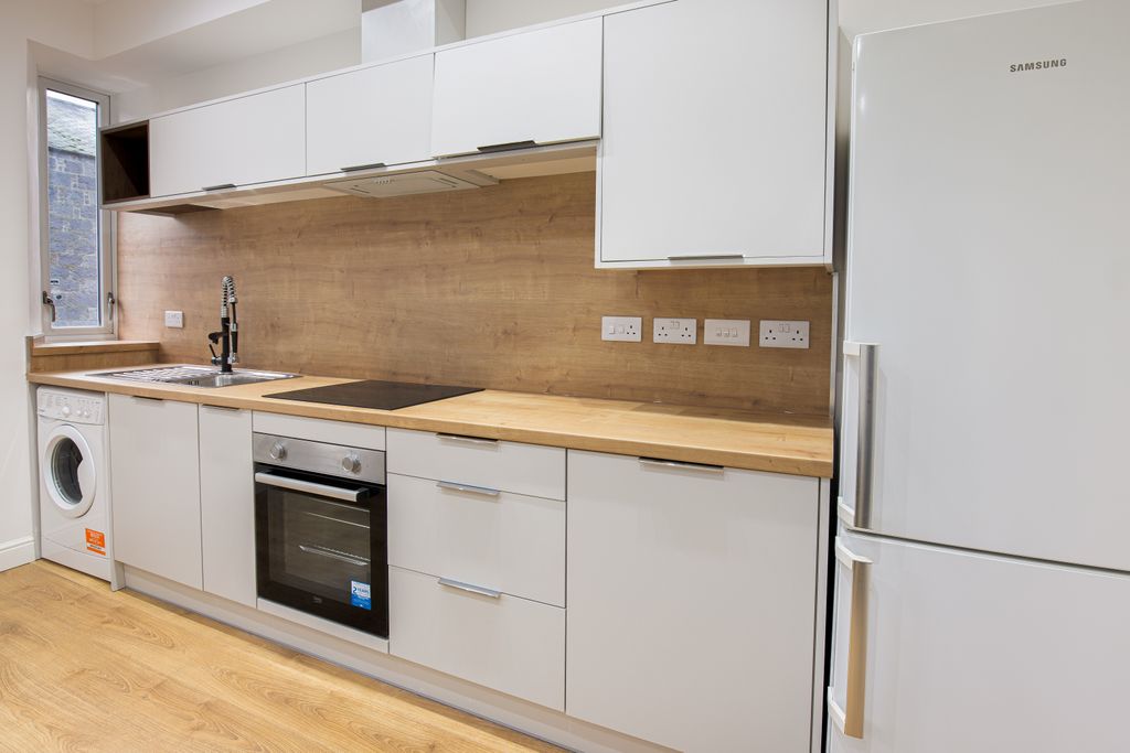 Property photo 1 of 5 Kitchen
