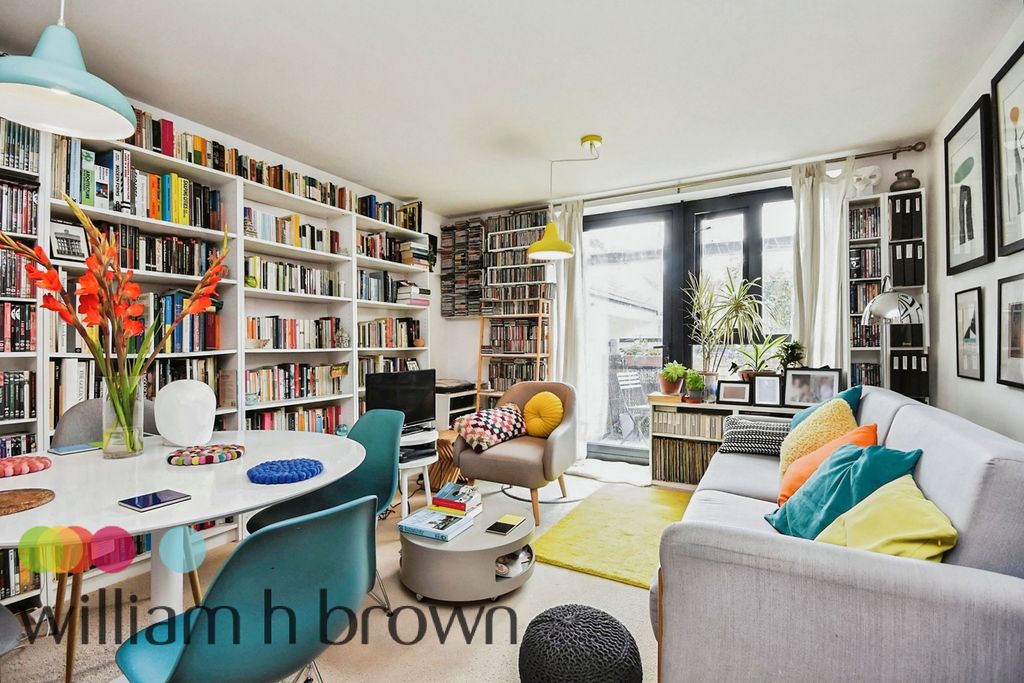 Property photo 2 of 16 Image