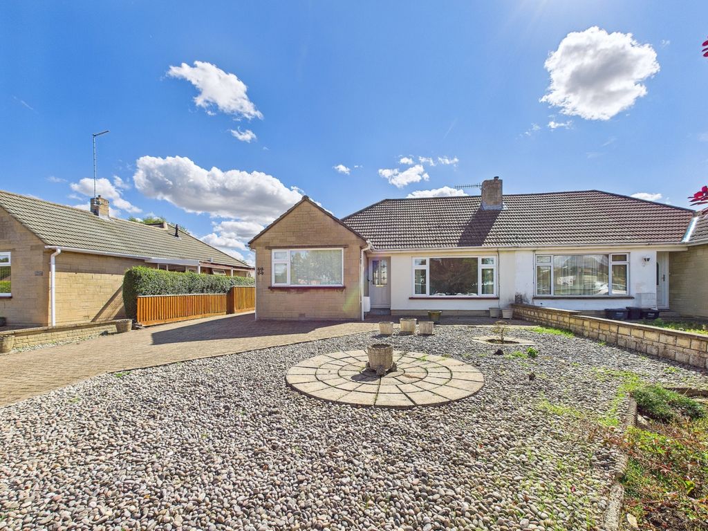 Property photo 1 of 19 Cam01338G0-Pr0135-Still032