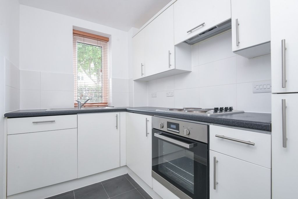 Property photo 2 of 7 Picture No. 09