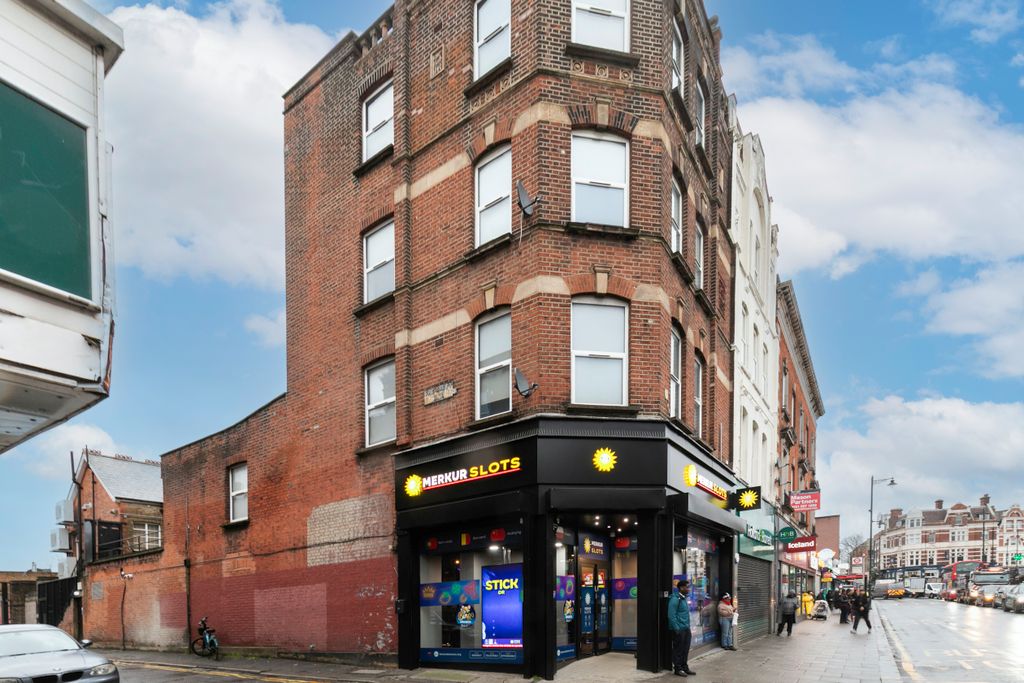 Property photo 3 of 7