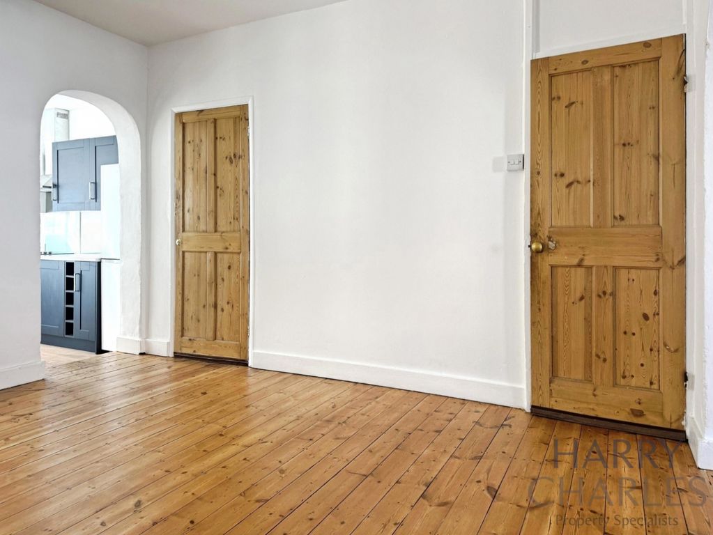 Property photo 3 of 13 Dining Room