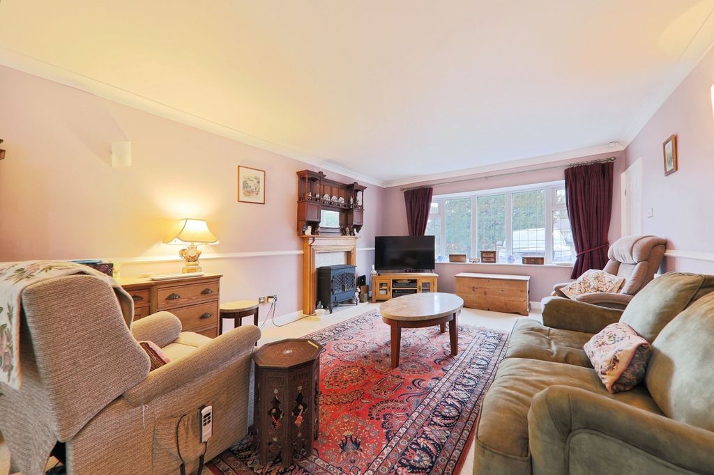 Property photo 3 of 16 4790606