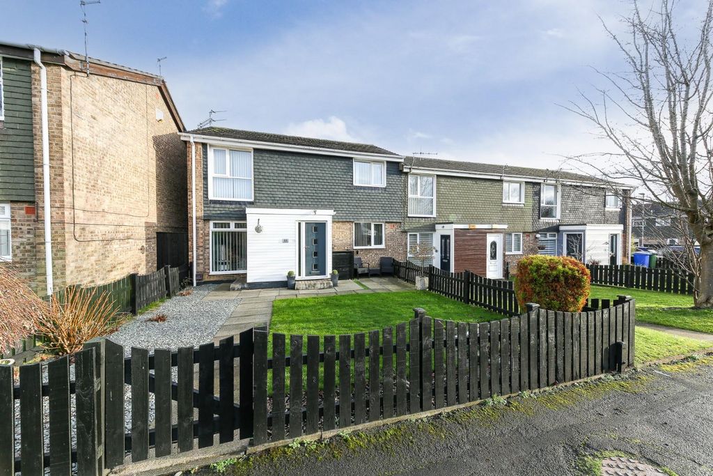 Property photo 1 of 13 External