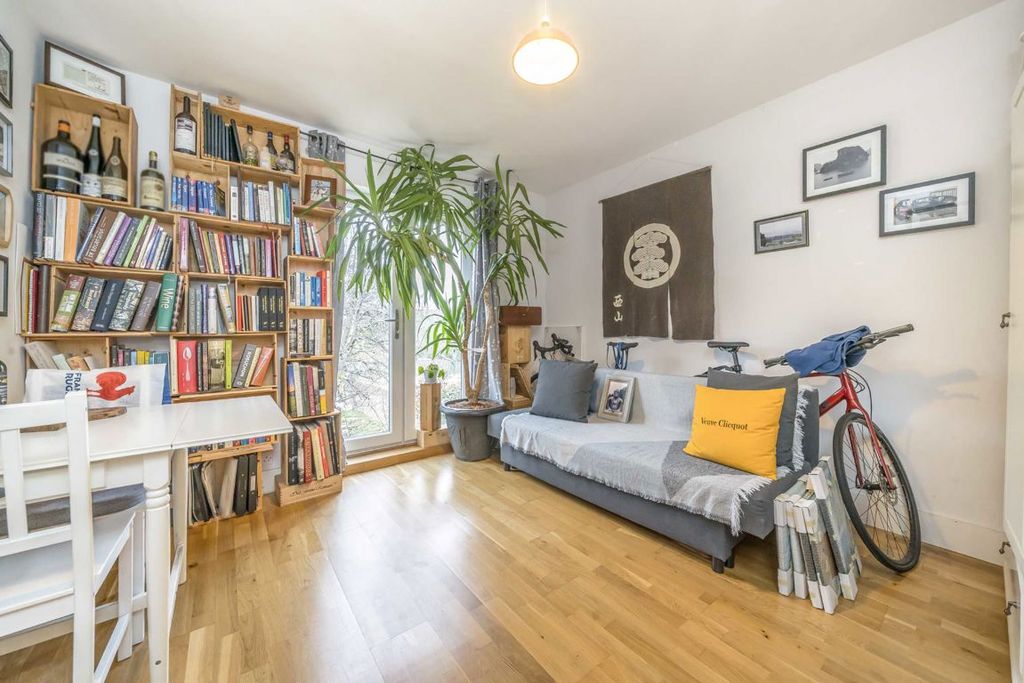 Property photo 2 of 5