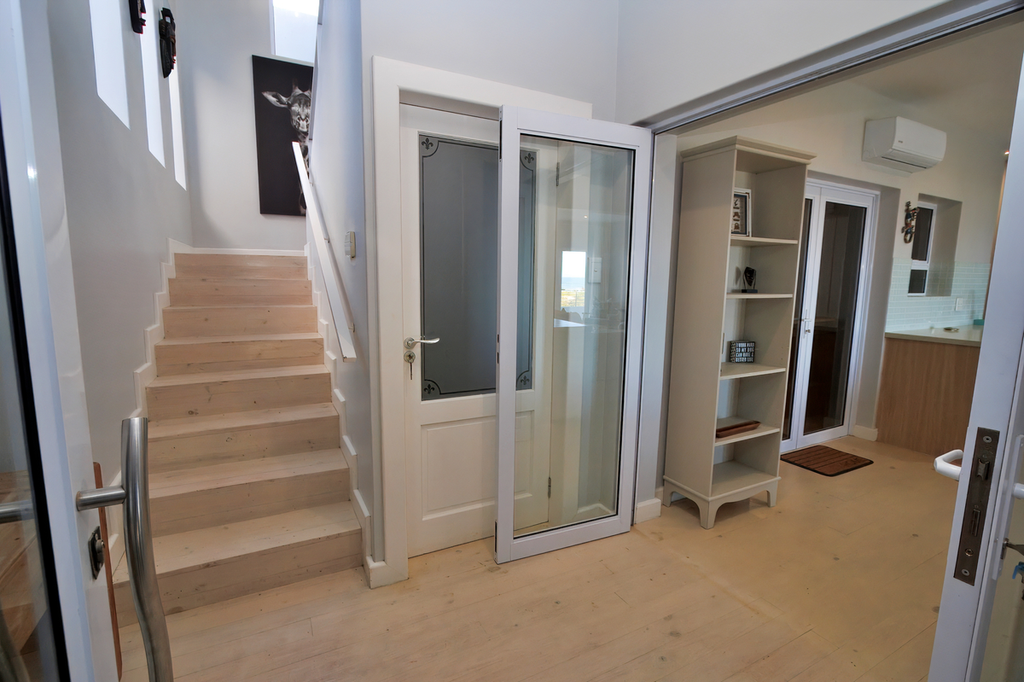 Property photo 3 of 27