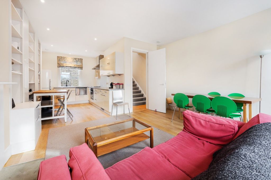 Property photo 1 of 13 Kitchen / Reception