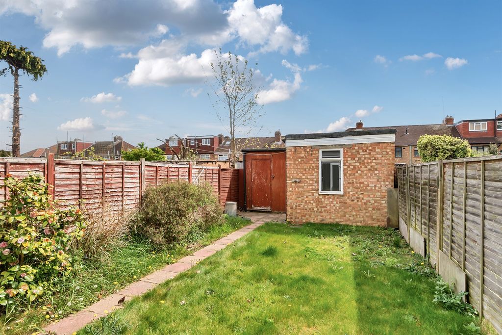 Property photo 2 of 12