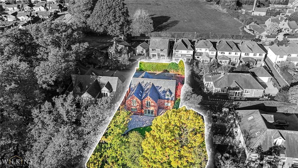 Property photo 2 of 50 Picture No. 08