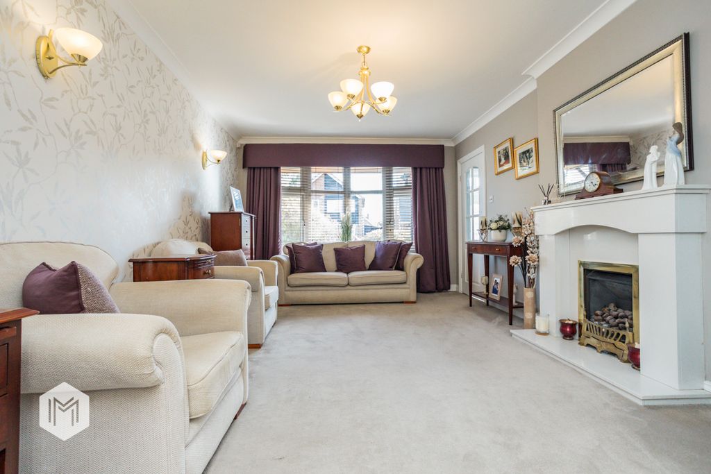 Property photo 2 of 37 Picture No. 36