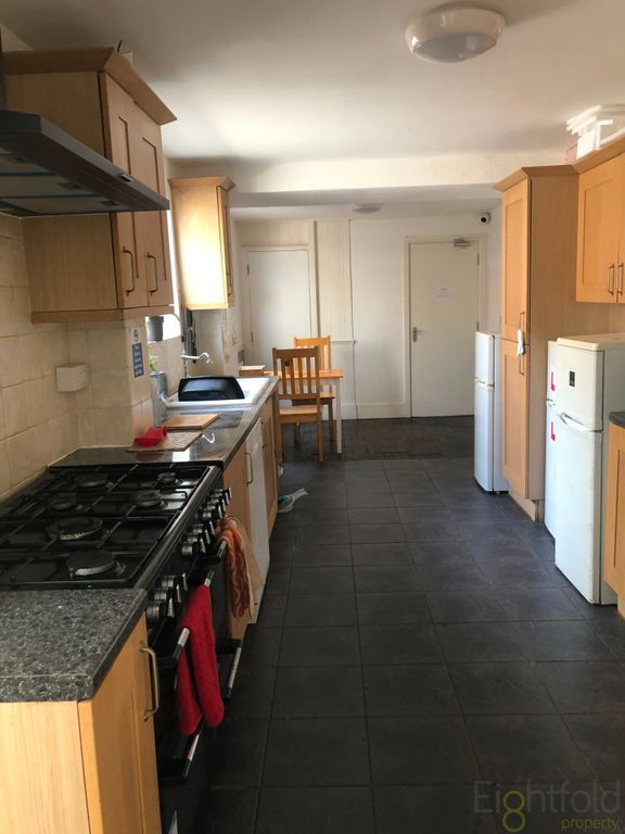 Property photo 3 of 9 Kitchen/Diner