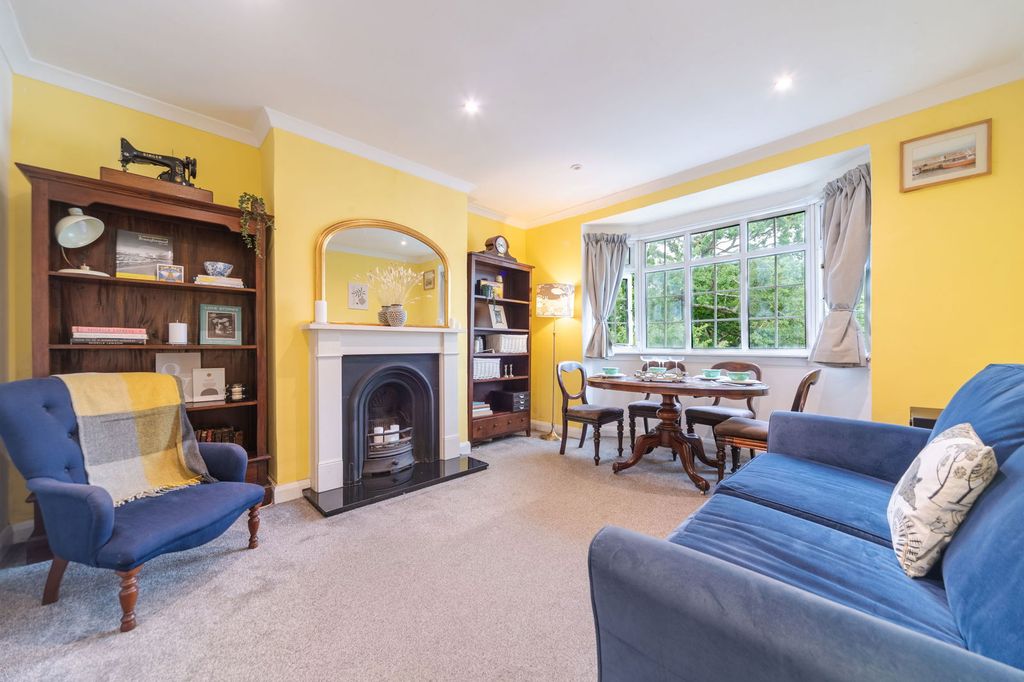 Property photo 3 of 13