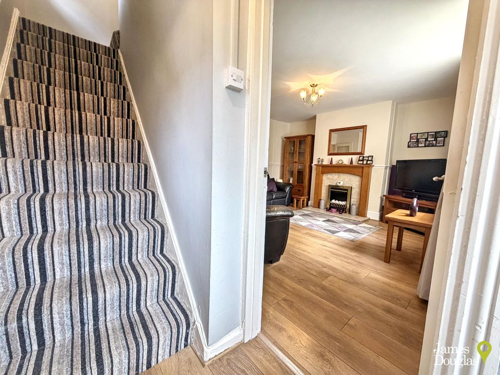 Property photo 3 of 20 Eh1