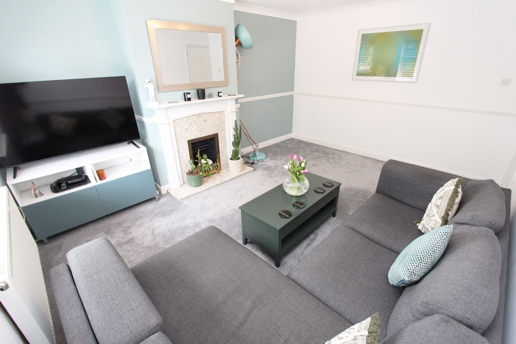 Property photo 3 of 12 Img_4394A