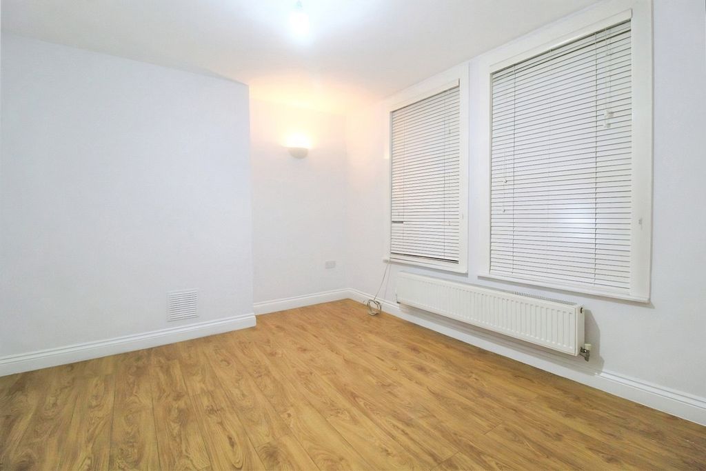 Property photo 2 of 7 Reception Room