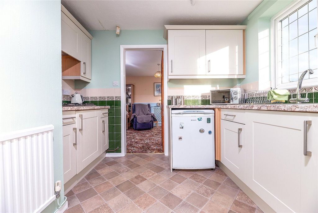 Property photo 2 of 20 Picture No. 14