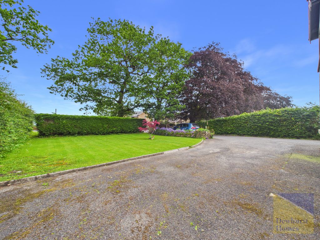 Property photo 2 of 26