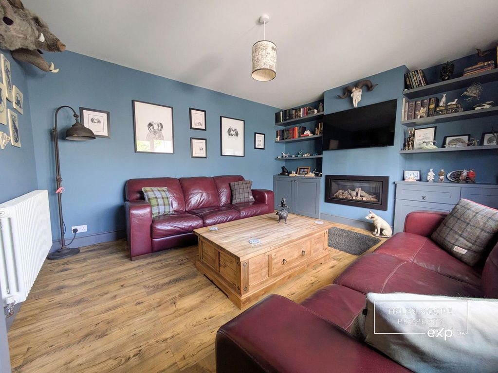 Property photo 3 of 19
