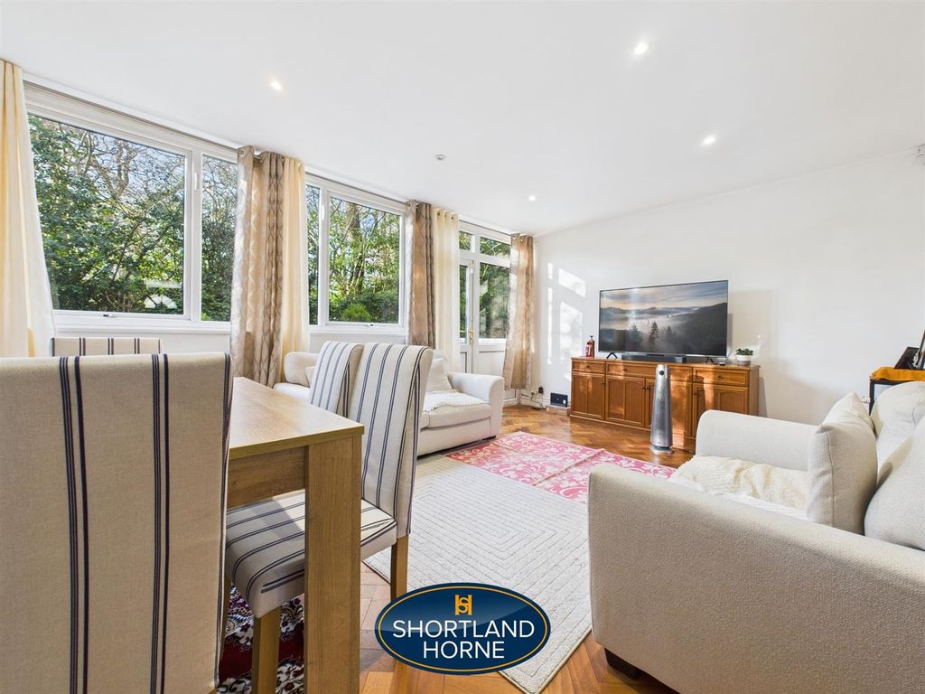 Property photo 3 of 14 Cam04377G0-Pr0080-Still002.Jpg