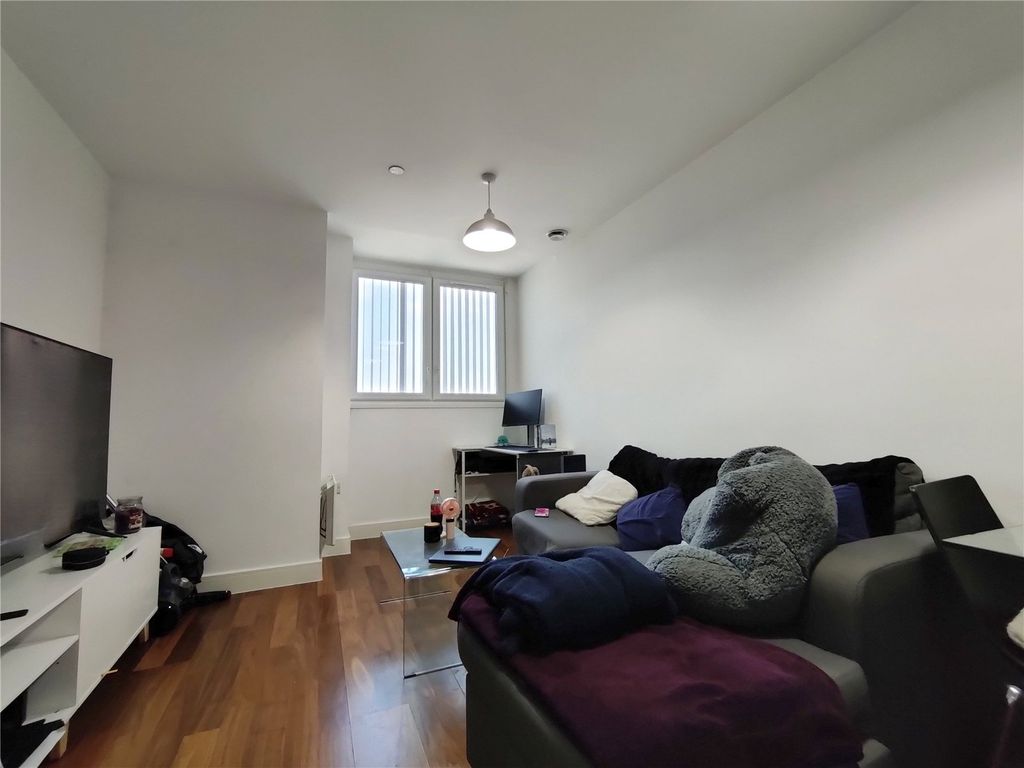 Property photo 1 of 4 Picture No. 05