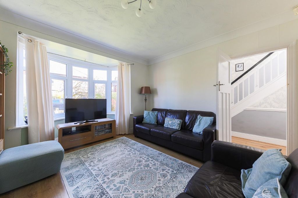 Property photo 3 of 22 Living Room