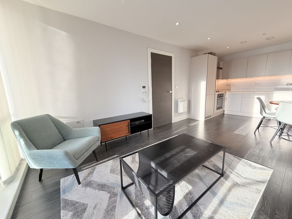 Property photo 1 of 10 Gorgeous Apartment Available Now With Corner Balcony And Amazing Views!