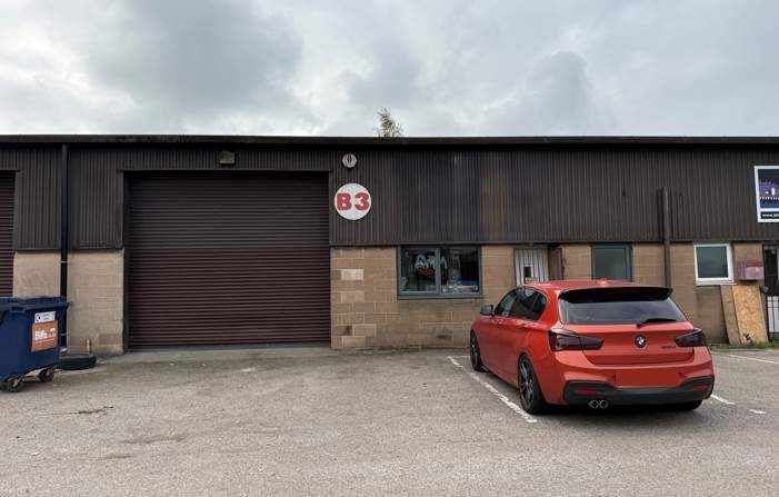 Property photo 1 of 3